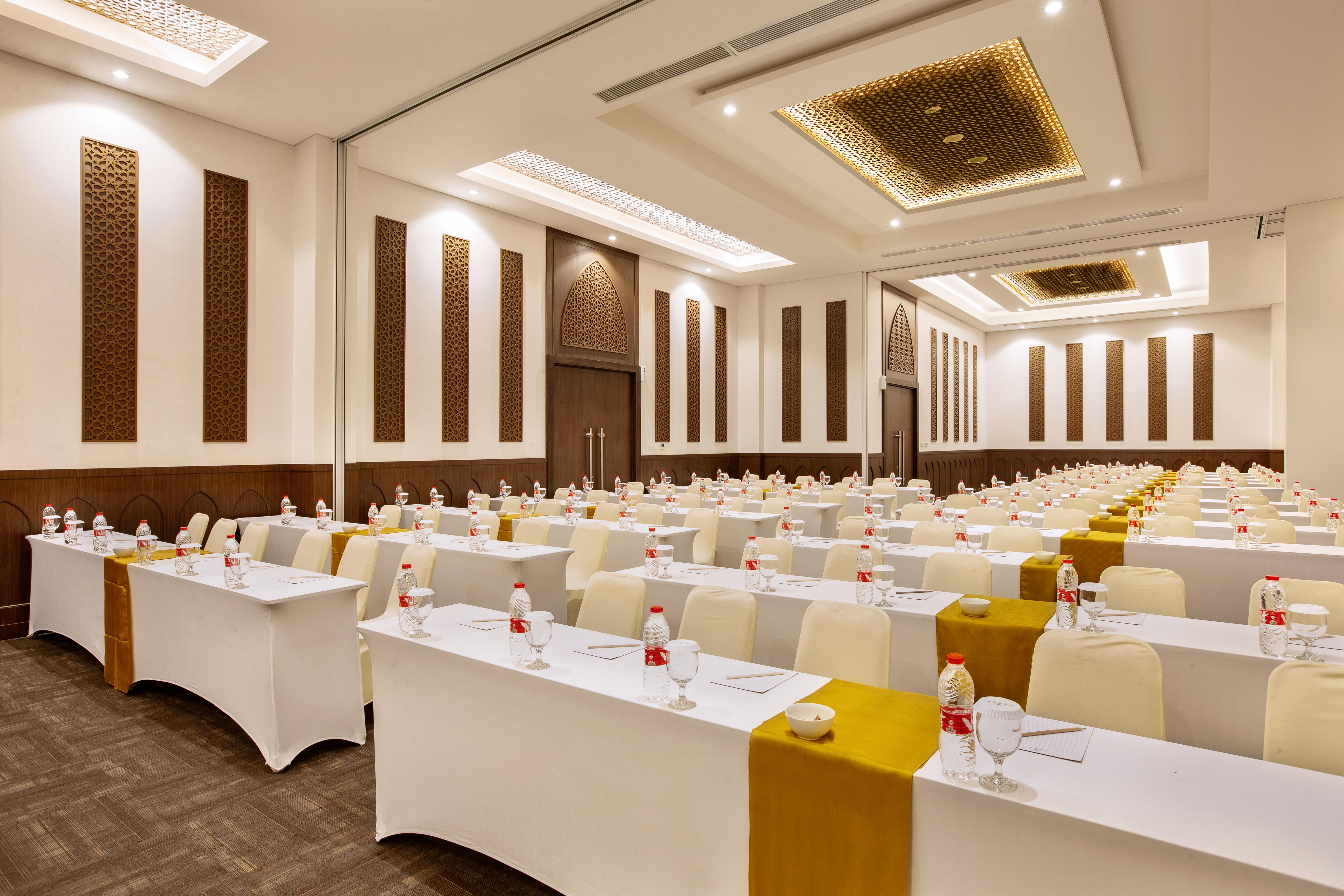 Hotel Santika Gresik מראה חיצוני תמונה