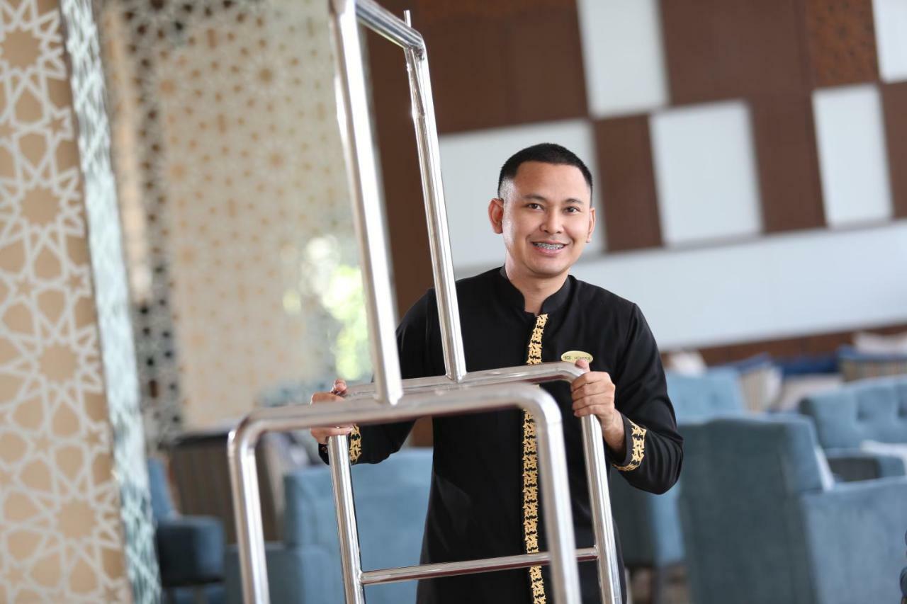 Hotel Santika Gresik מראה חיצוני תמונה