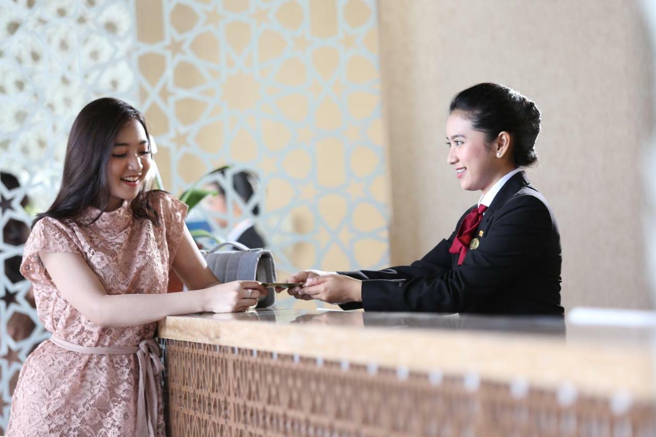 Hotel Santika Gresik מראה חיצוני תמונה